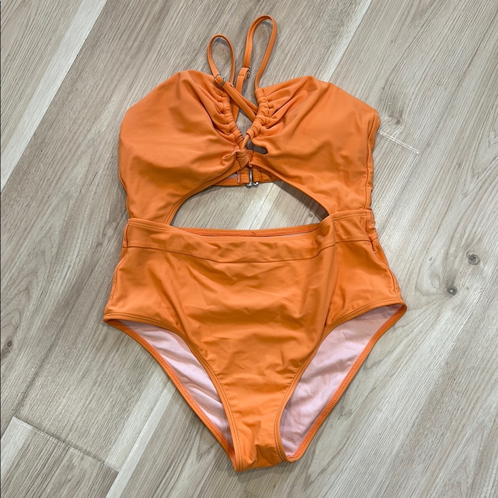 CUPSHE swimsuit